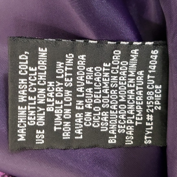 2 piece suit purple metallic blazer&skirt set size 22W. - Picture 13 of 13